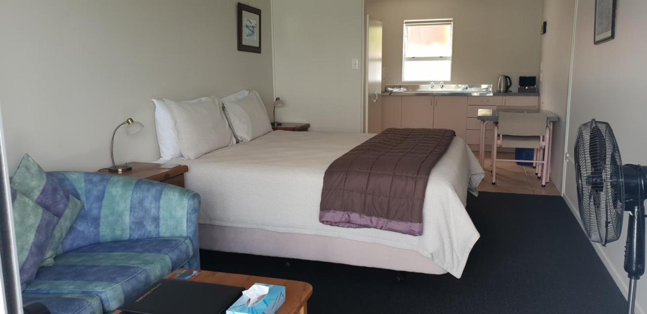 Whangaroa Lodge Motel Exteriör bild